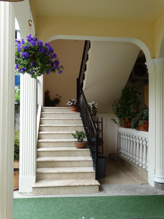 Gulnasi'S Guesthouse Batumi Exteriér fotografie