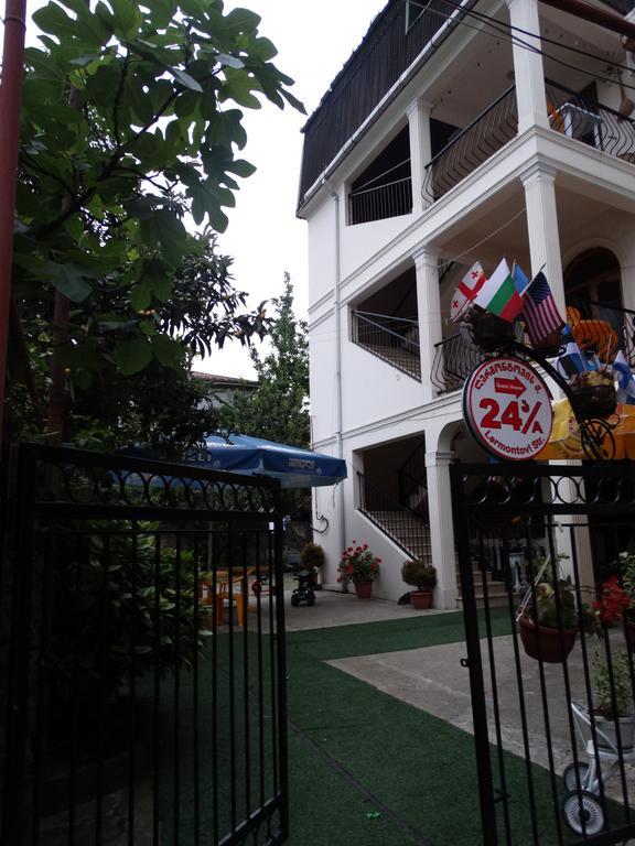 Gulnasi'S Guesthouse Batumi Exteriér fotografie