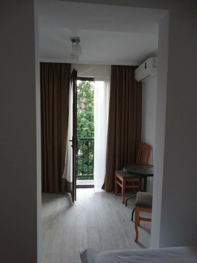 Gulnasi'S Guesthouse Batumi Exteriér fotografie