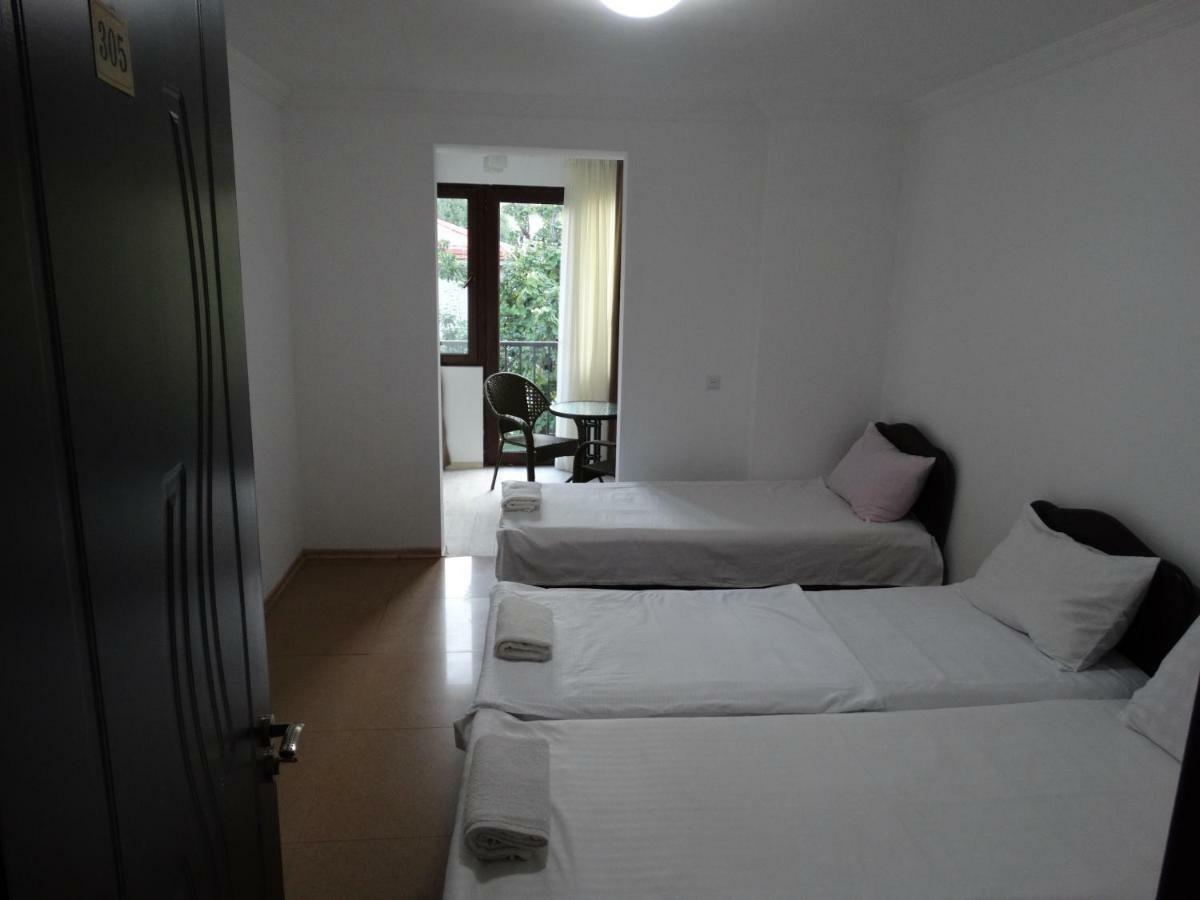 Gulnasi'S Guesthouse Batumi Exteriér fotografie