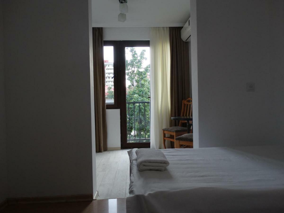 Gulnasi'S Guesthouse Batumi Exteriér fotografie