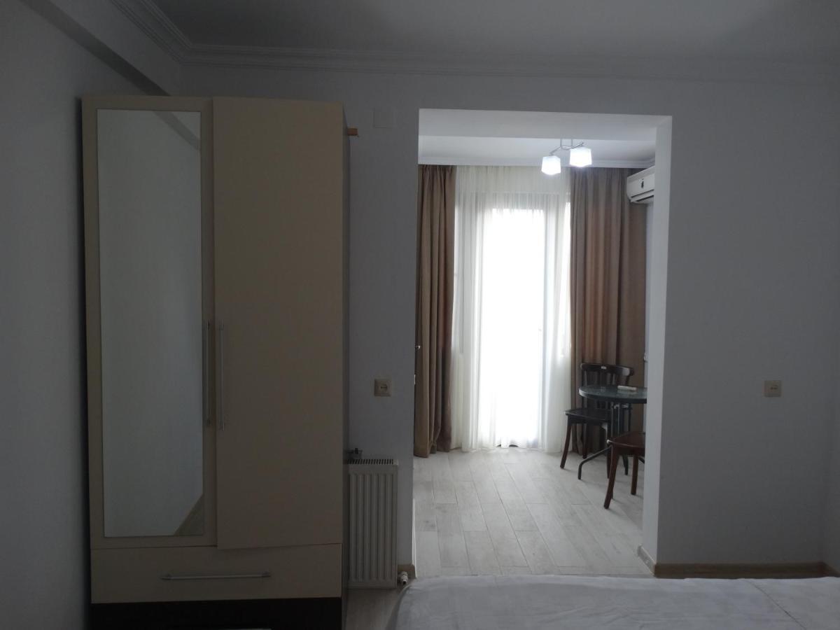 Gulnasi'S Guesthouse Batumi Exteriér fotografie