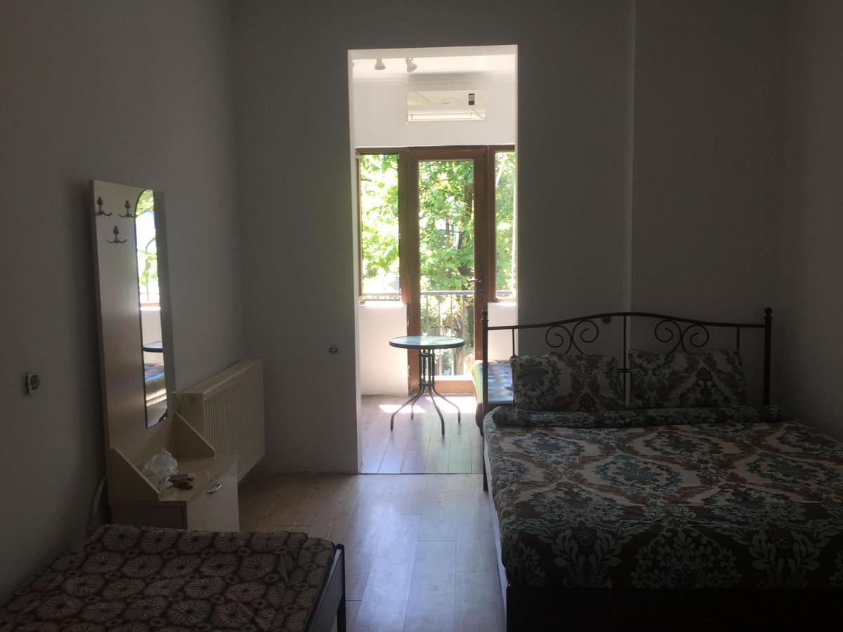 Gulnasi'S Guesthouse Batumi Exteriér fotografie